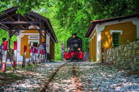 The Train of Pilio (Ano Lekhonia - Milies)