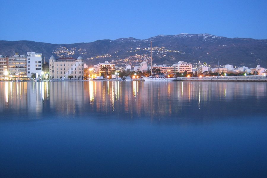 Volos-bynight