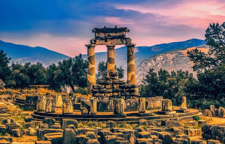 Tour from Volos to Delphi, Arachova – Athens